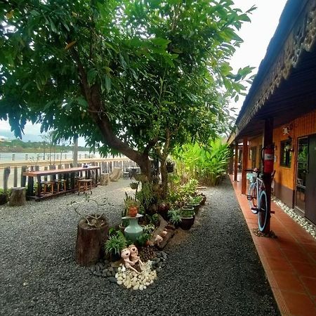 Rim Than View Resort Ubon Ratchathani Esterno foto