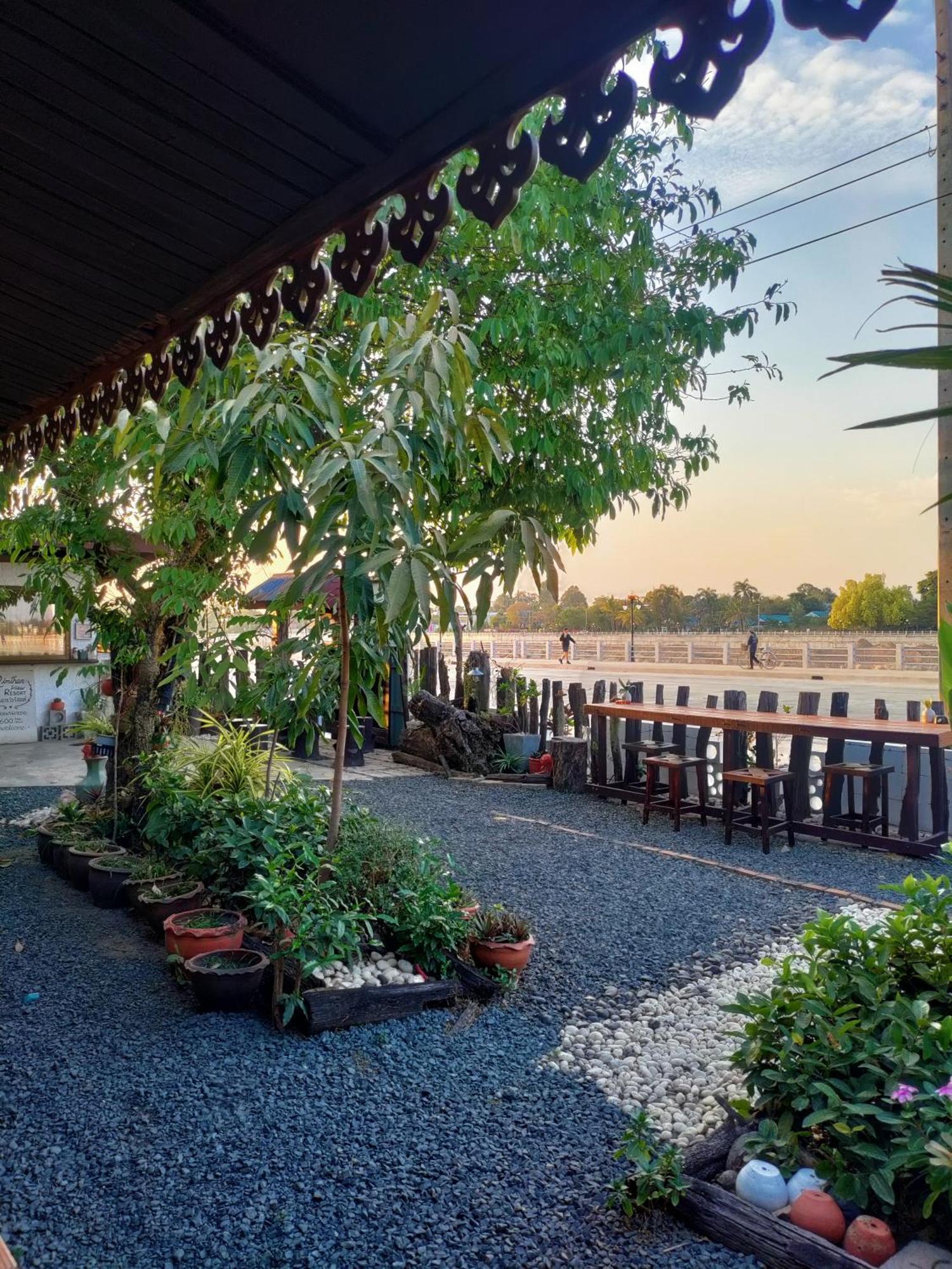 Rim Than View Resort Ubon Ratchathani Camera foto